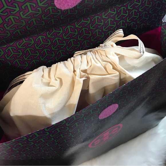 🥰 Tory Burch EMERSON LARGE DOUBLE ZIP TOTE Navy - Picture 5 of 14